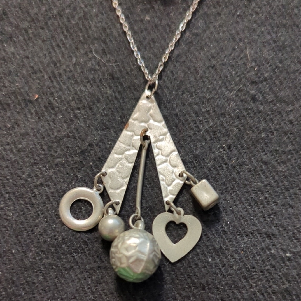 Silver Tone Heart Circle Bead Hammered Charm Dangle Pendant Statement Necklace